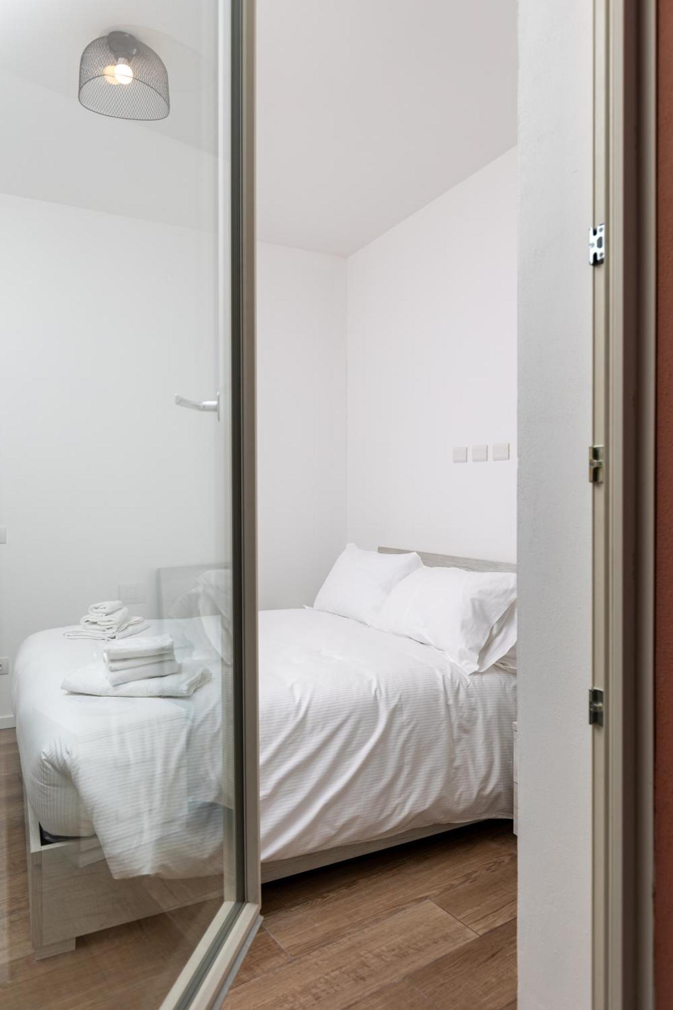 Piazza Del Lago Suites メナッジョ エクステリア 写真